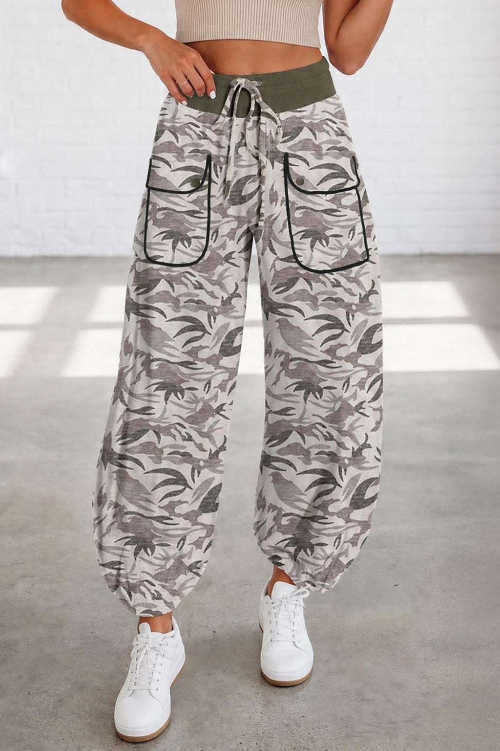Khaki Drawstring Contrast Waistband Camouflage Joggers Pants