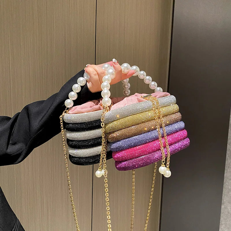 Dazzling a pearl Handbag