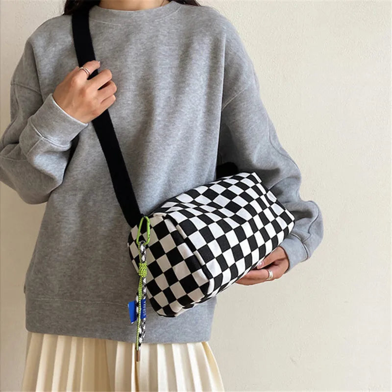 Trendy Black & White Checkerboard Crossbody Bag with Pendant, Casual Y2K Style Canvas Shoulder Purse for Women's Everyday Wear