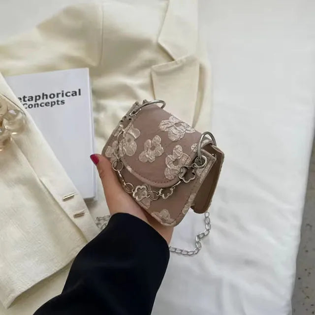 A Trendy And Retro Mini Handbag For Women in Featuring A Simple Chain Mini Mouth Red Envelope Crossbody Bag