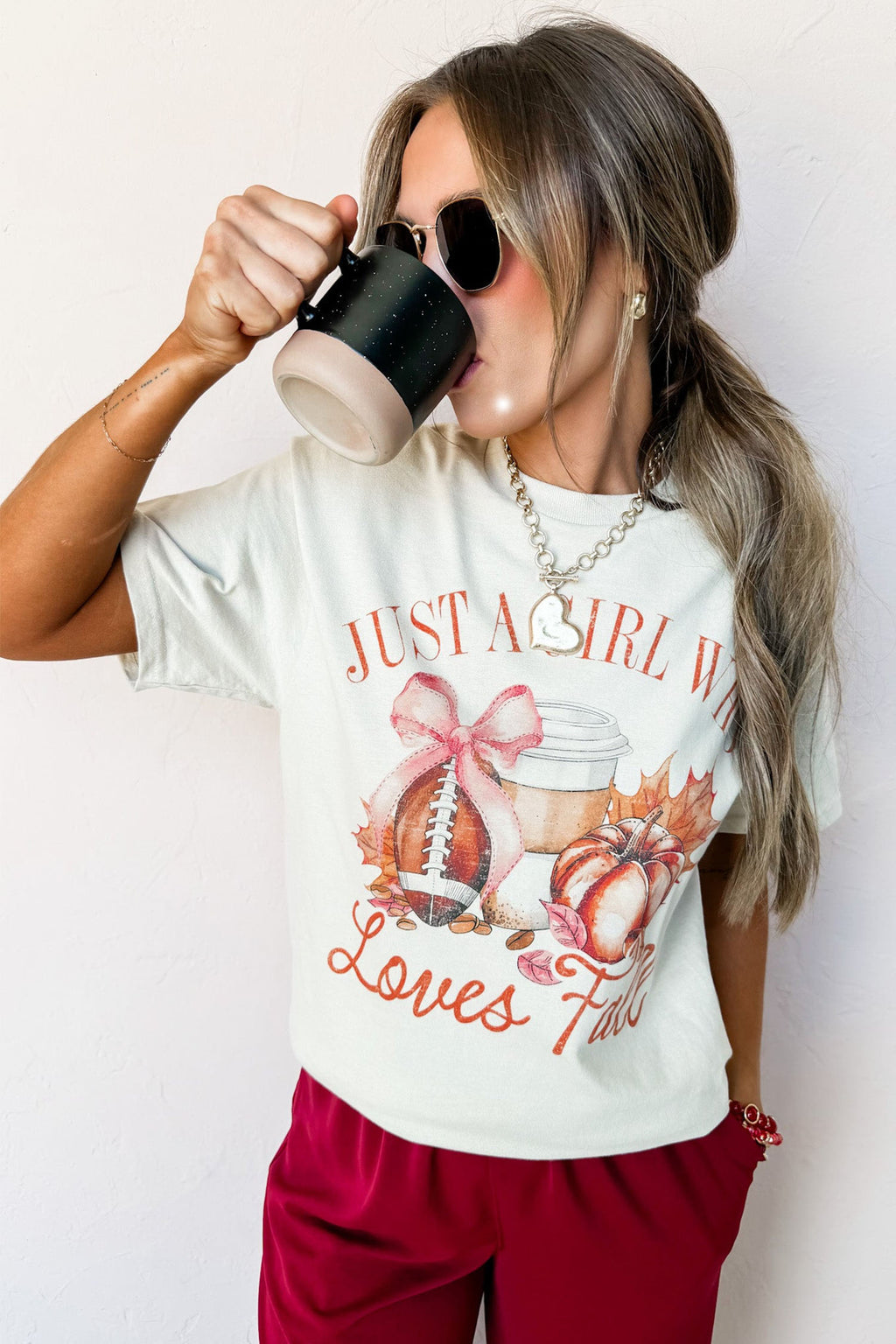 JUST A GIRL WHO Loves Fall Graphic Casual Tee