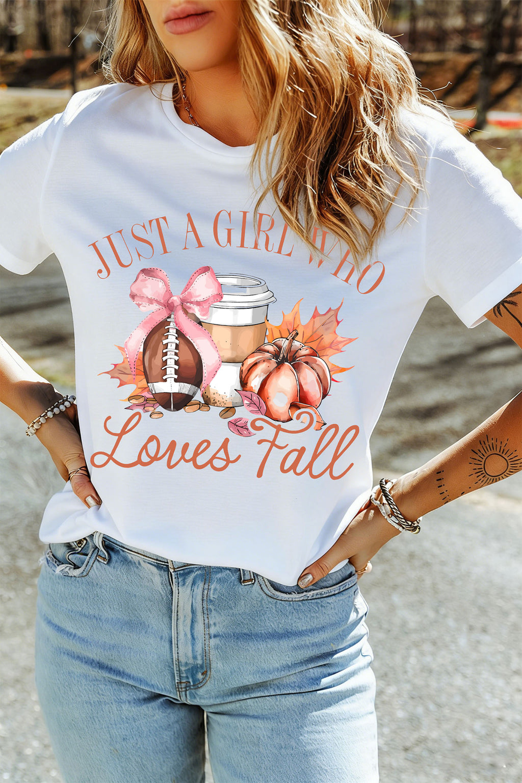 JUST A GIRL WHO Loves Fall Graphic Casual Tee