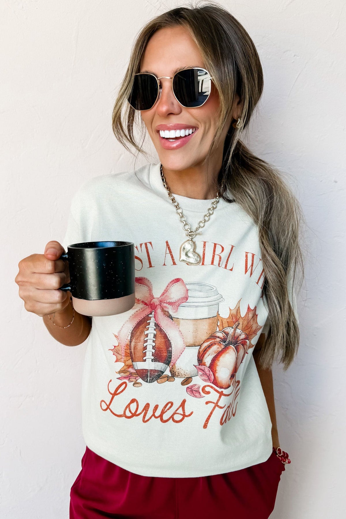 JUST A GIRL WHO Loves Fall Graphic Casual Tee